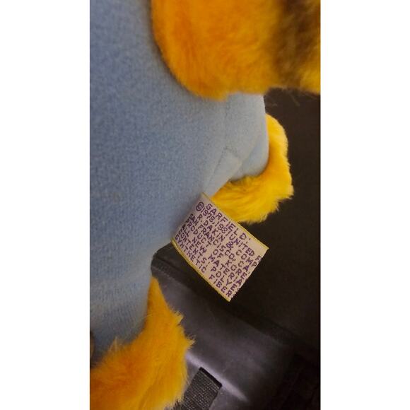 Vintage c. 1978 Garfield the Cat My Favorite Slippers Plush Toy by R. Dakin - Picture 3 of 5